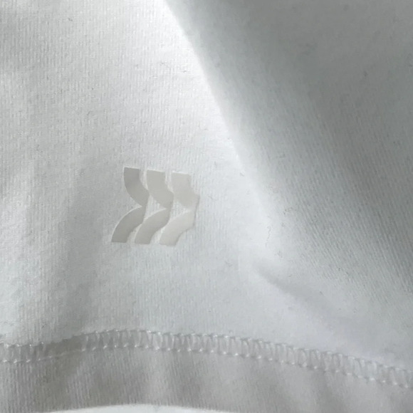 NWT all in motion XXL white tank with crew neck. Moisture wicking quick dry. - Picture 5 of 7